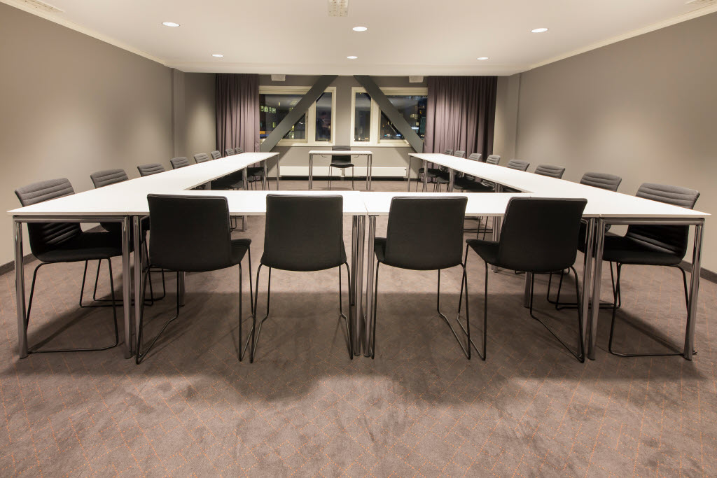 Copyright: : Tord-Erik Andresen Scandic Ishavshotel, conference and meeting room
